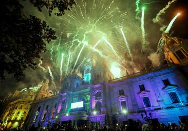 ¿A qué hora abren la plaza del Ayuntamiento de Valencia para las Campanadas de Nochevieja?