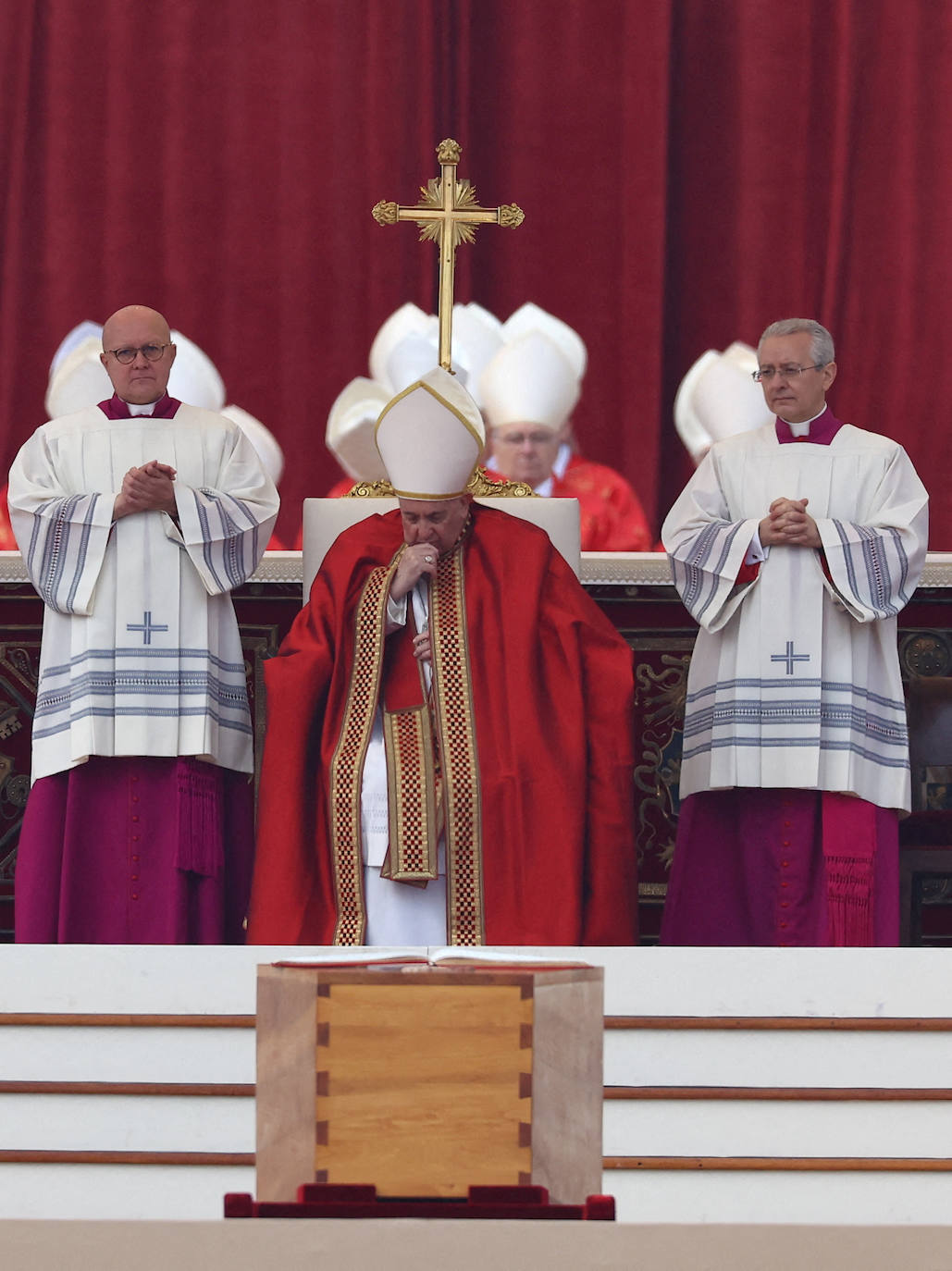 Fotos: El funeral del Papa Benedicto XVI en imágenes