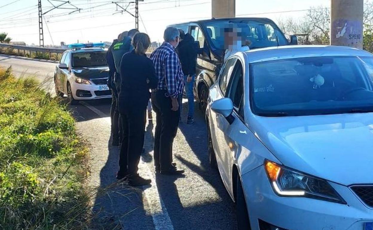 Agentes de la Policía Local de Alboraia, la Guardia Civil y personal de la Conselleria de Igualdad y Políticas Inclusivas.