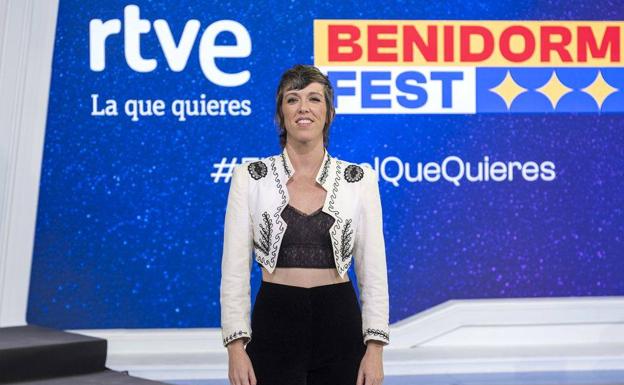 Así es Karmento, la sexóloga que participa en el Benidorm Fest 2023