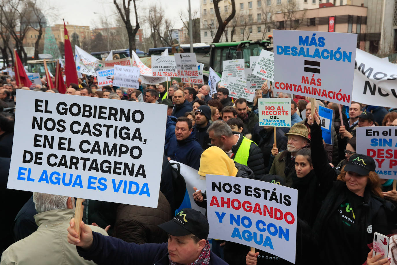 Fotos: Los regantes claman en Madrid en defensa del trasvase Tajo-Segura