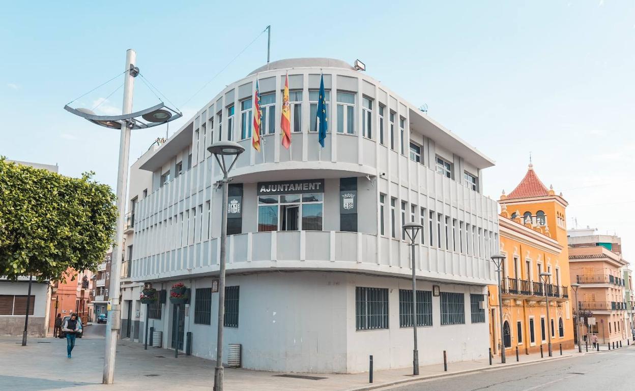 La fachada del ayuntamiento. 