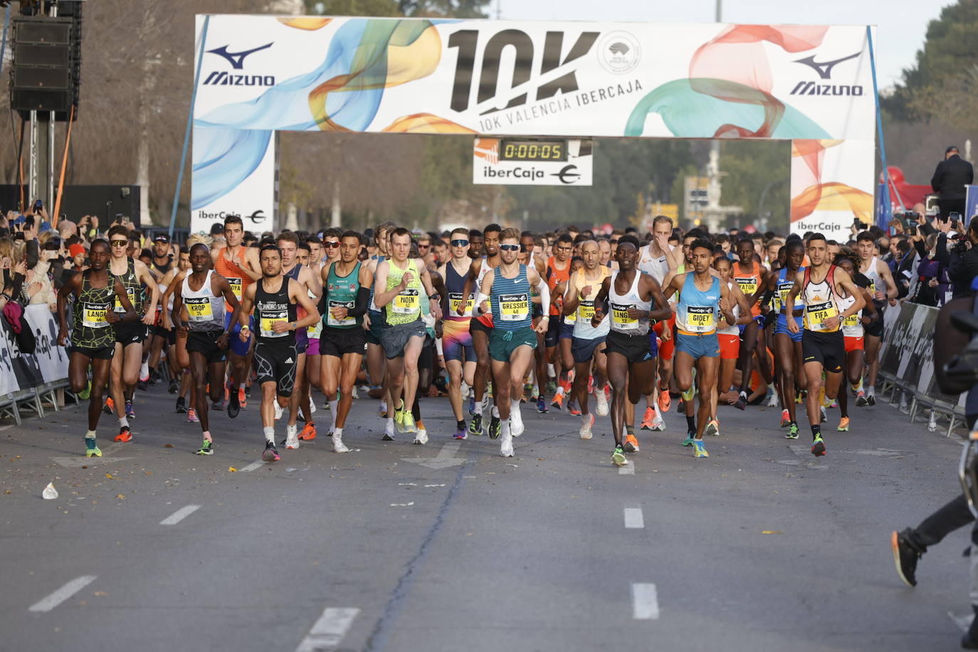 Fotos: Búscate en la salida de la 10K Valencia Ibercaja