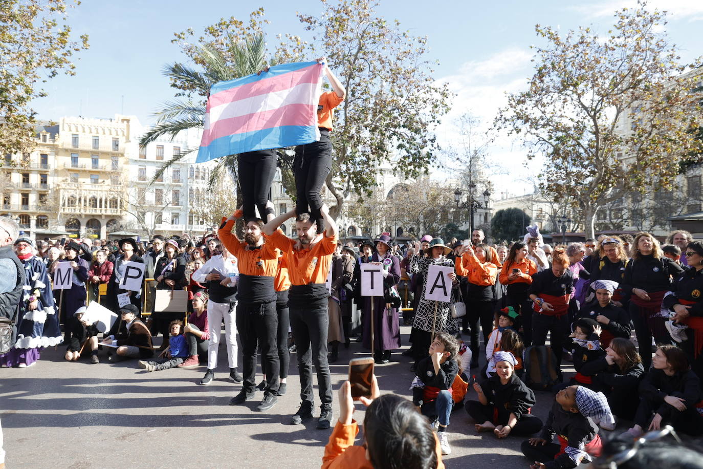 Fotos: Así ha sido la cabalgata de las Magas de Enero