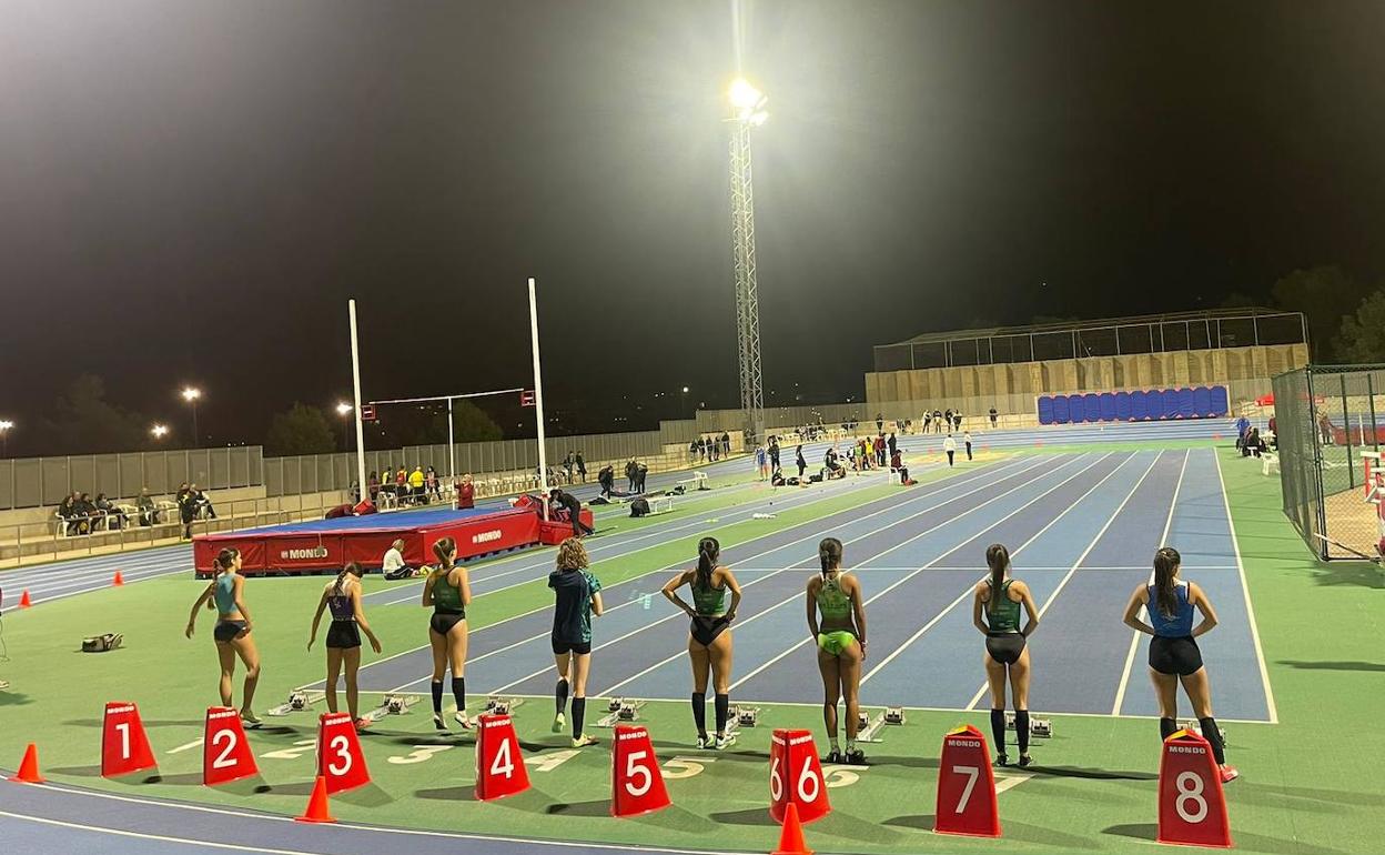 Una de las pruebas del control provincial celebradas  en la Pista de Atletismo. 