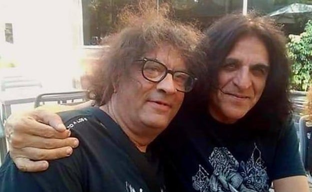 Imagen principal - Arriba, con Jaz Coleman de Killing Joke. Vidal se codeó con artistas como Ana Curra, Seguridad Social, Ana Curra y Los pegamoides. 