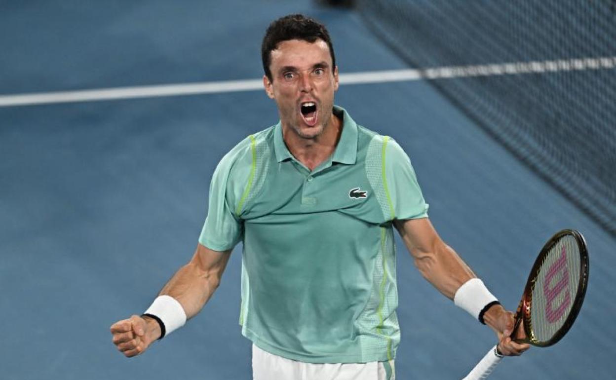 Roberto Bautista celebrando el pase a octavos de final del Abierto de Australia. 