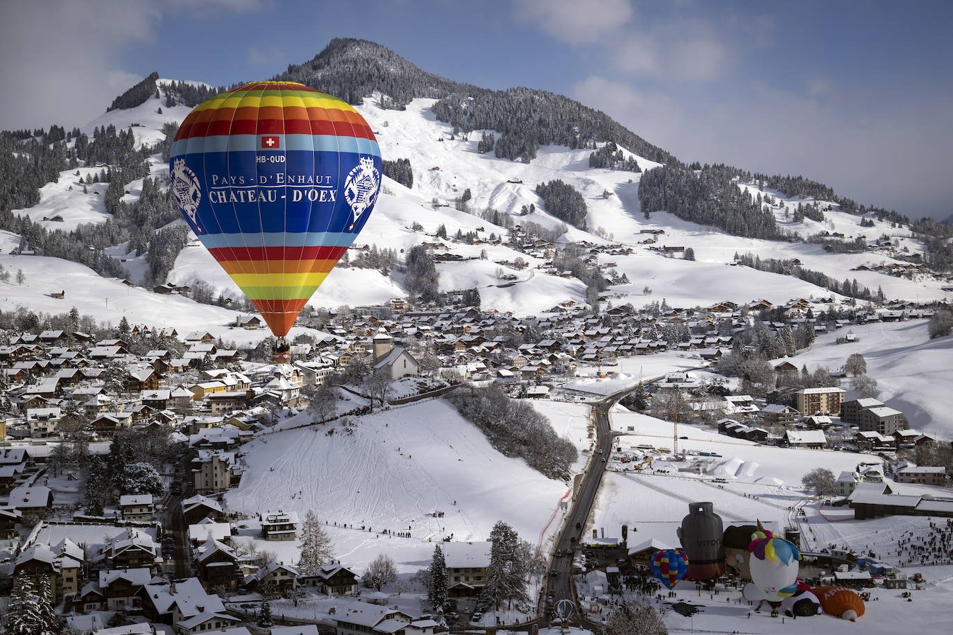 Fotos: Viaje en globo por los bellos parajes nevados de Suiza