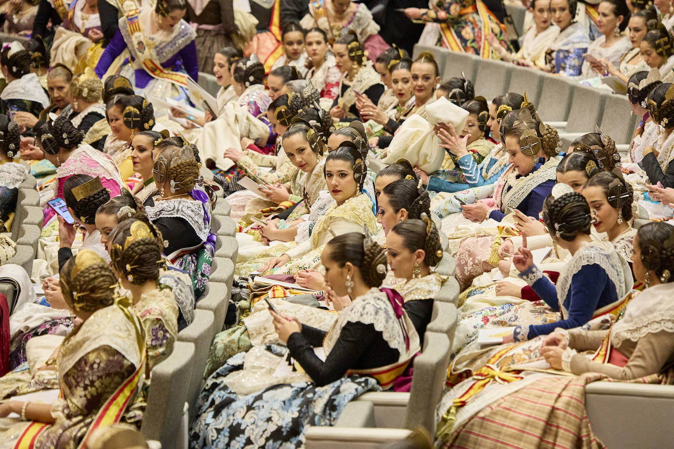 Fotos: La exaltación de la Fallera Mayor de Valencia, Laura Mengó, en imágenes