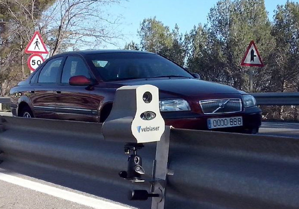 Un Velolaser en el guardarraíl