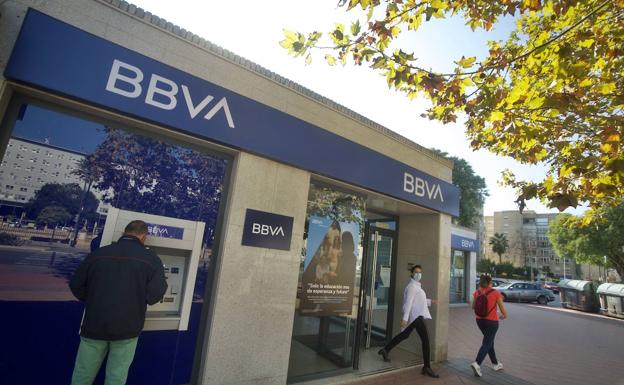 El aviso del BBVA sobre los gastos hormiga, fantasma y vampiro