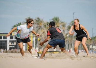 Imagen secundaria 1 - Spikeball en Valencia | Valencia, líder en un deporte que nació como un juguete