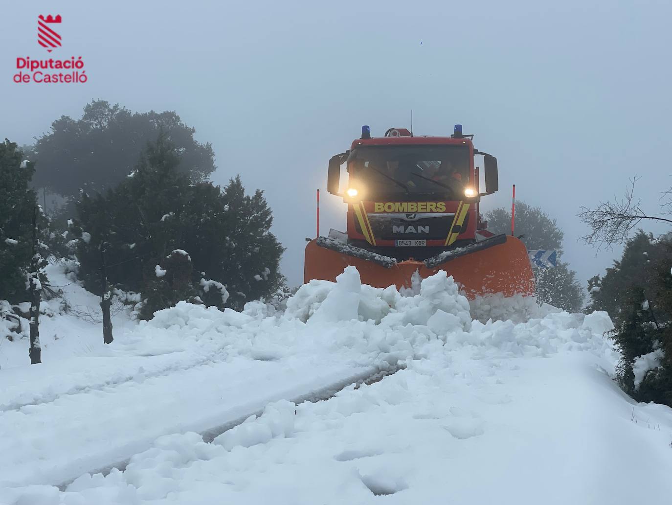 Nieve en Castellón: limpieza de carreteras