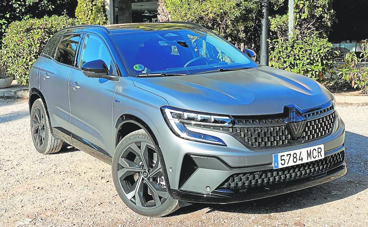 Renault Austral, todo sobre un nuevo SUV compacto, híbrido y español