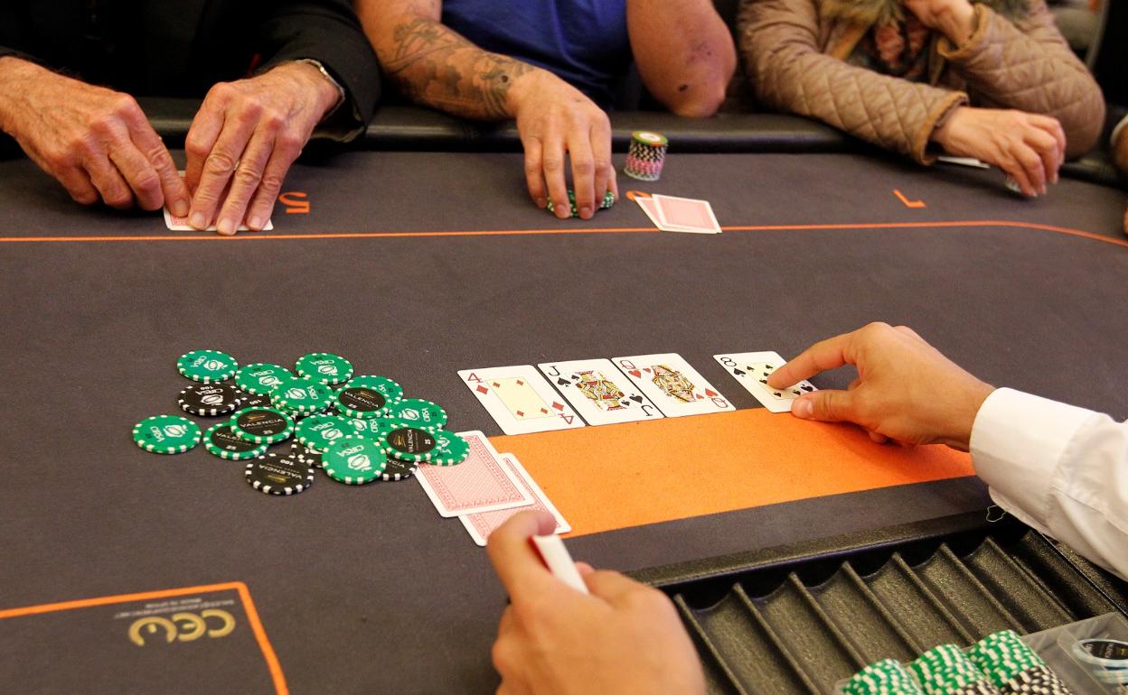 Ludopatía | La autodenuncia, el último recurso contra la ludopatía: "Me prohíbo ir al casino»