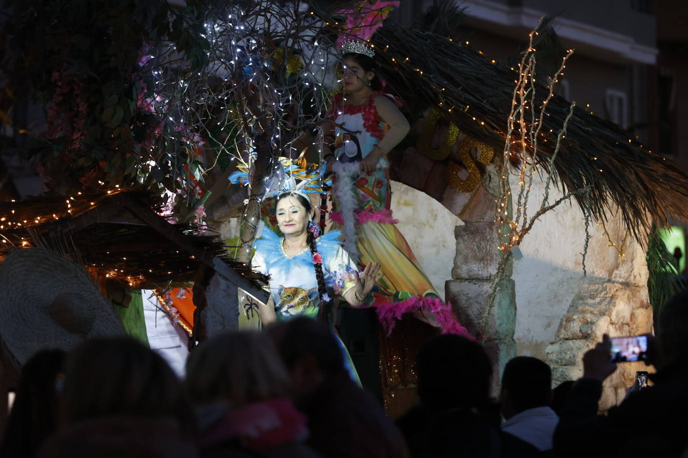 Fotos: El carnaval más multicolor llena Ruzafa