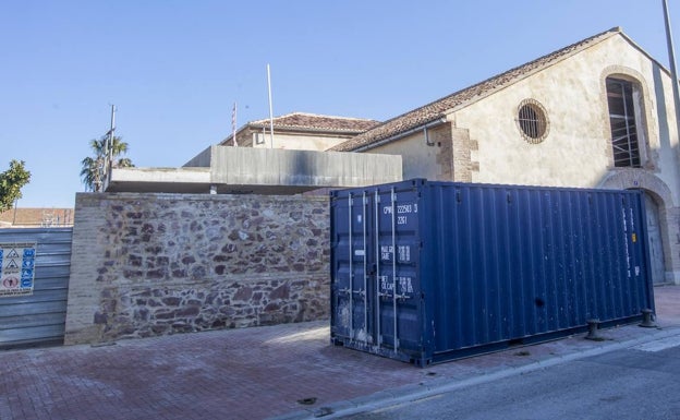 Parte trasera de la Casa dels Bous, donde se ha encontrado un segundo reloj de sol. 