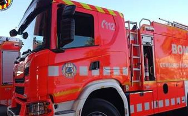 Un incendio afecta a una antigua discoteca abandonada en Albal