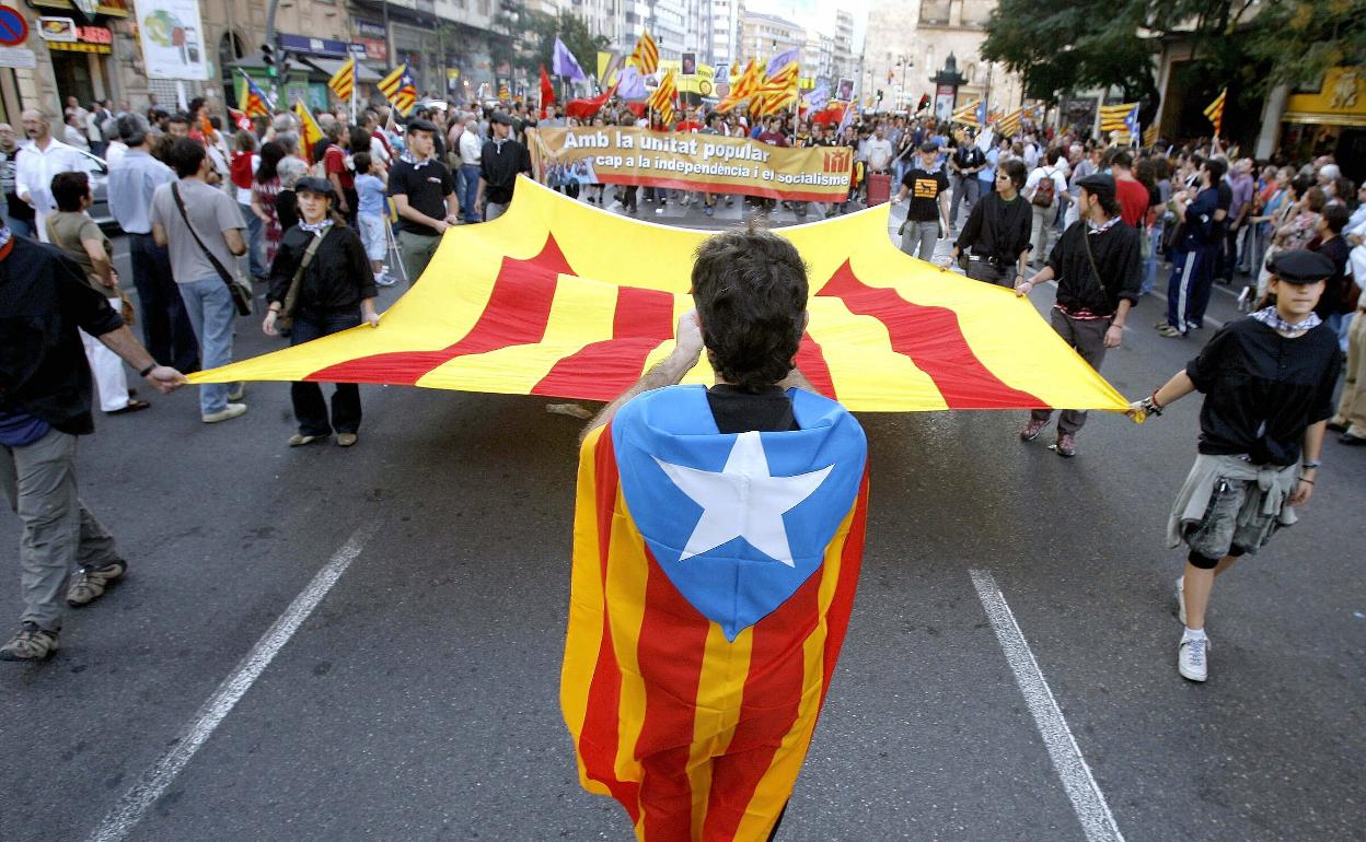 Manifestación catalanista en las calles de Valencia. 