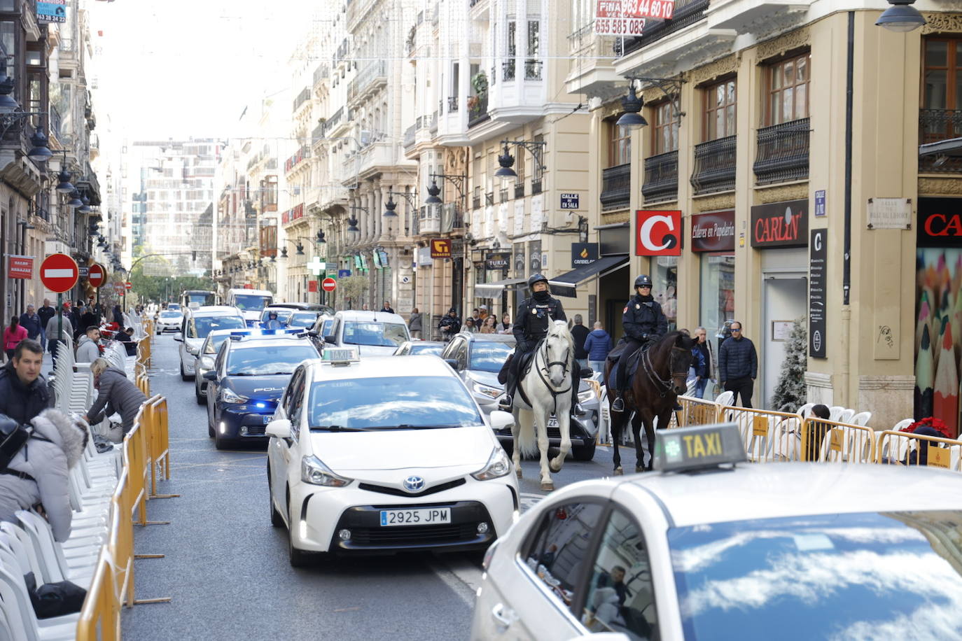 Fotos de los preparativos para la Cabalgata de Reyes de Valencia 2024