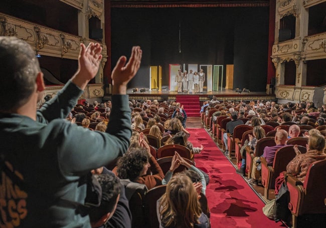 Una de las funciones del teatro Escalante.