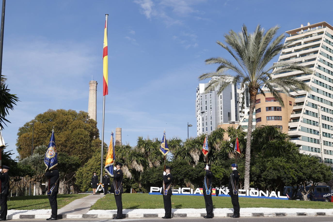 Todas las imágenes de la celebración del bicentenario de la Policía Nacional en Valencia