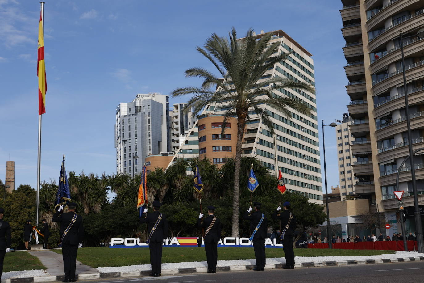 Todas las imágenes de la celebración del bicentenario de la Policía Nacional en Valencia