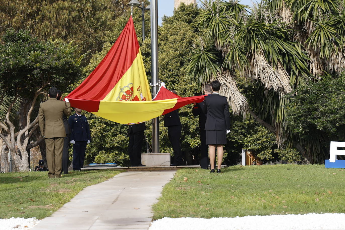 Todas las imágenes de la celebración del bicentenario de la Policía Nacional en Valencia