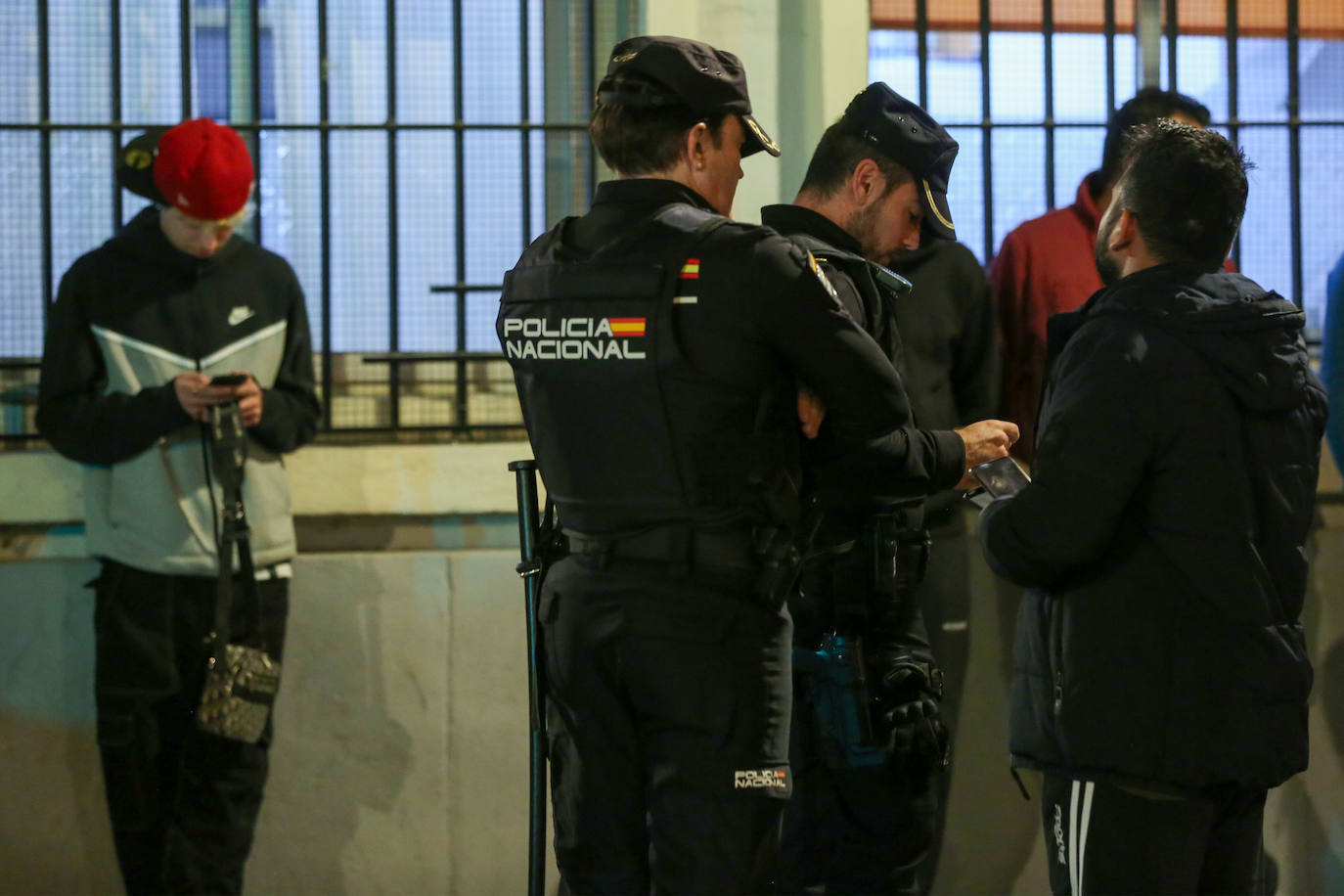 Redada contra la delincuencia en el barrio de Orriols de Valencia