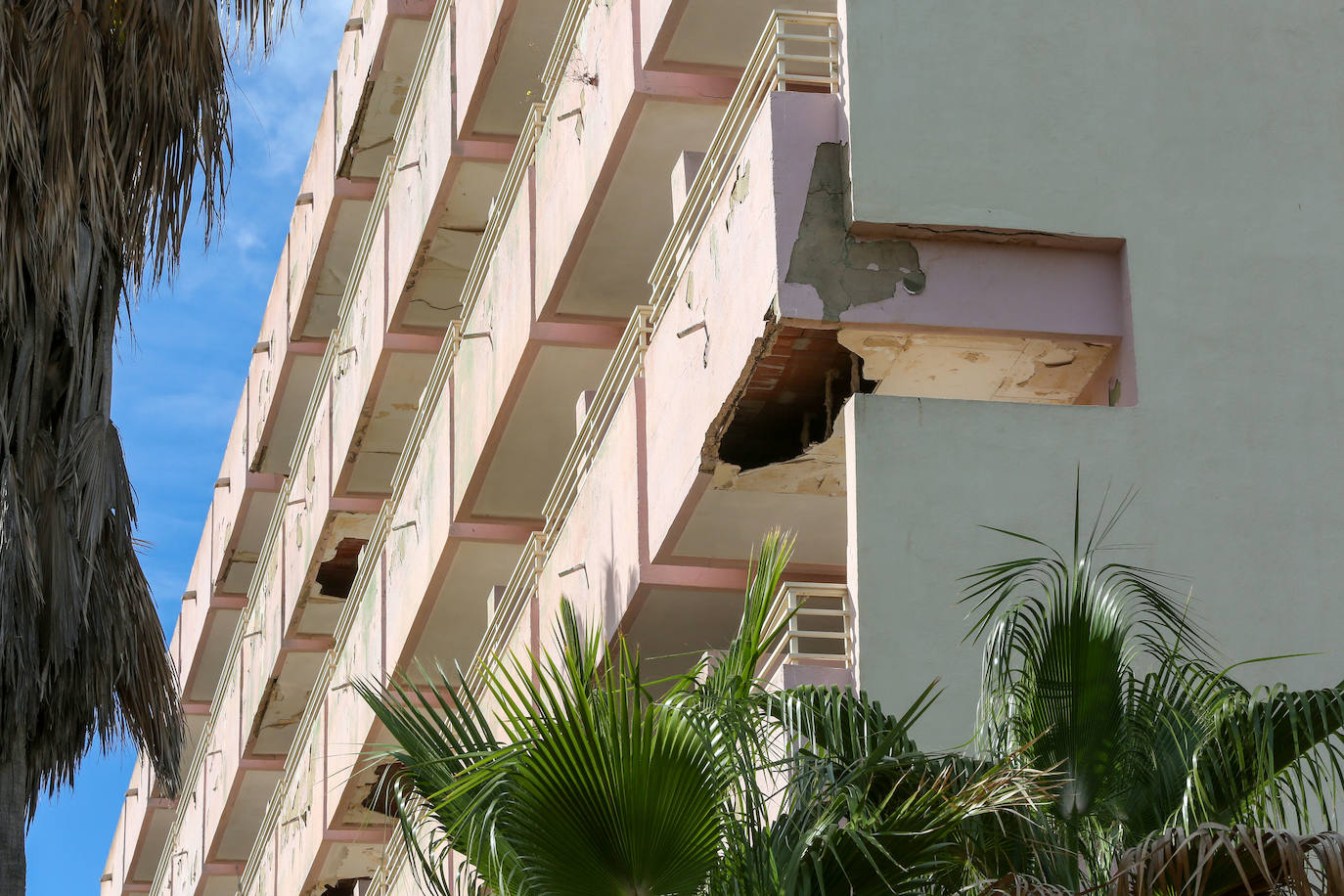 El hotel Sidi Saler, atrapado en el tiempo