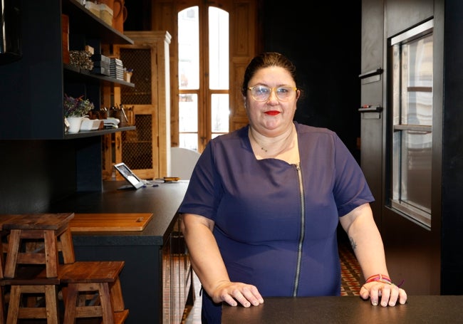 Yolanda, pieza imprescindible del equipo en el apartado de limpieza.