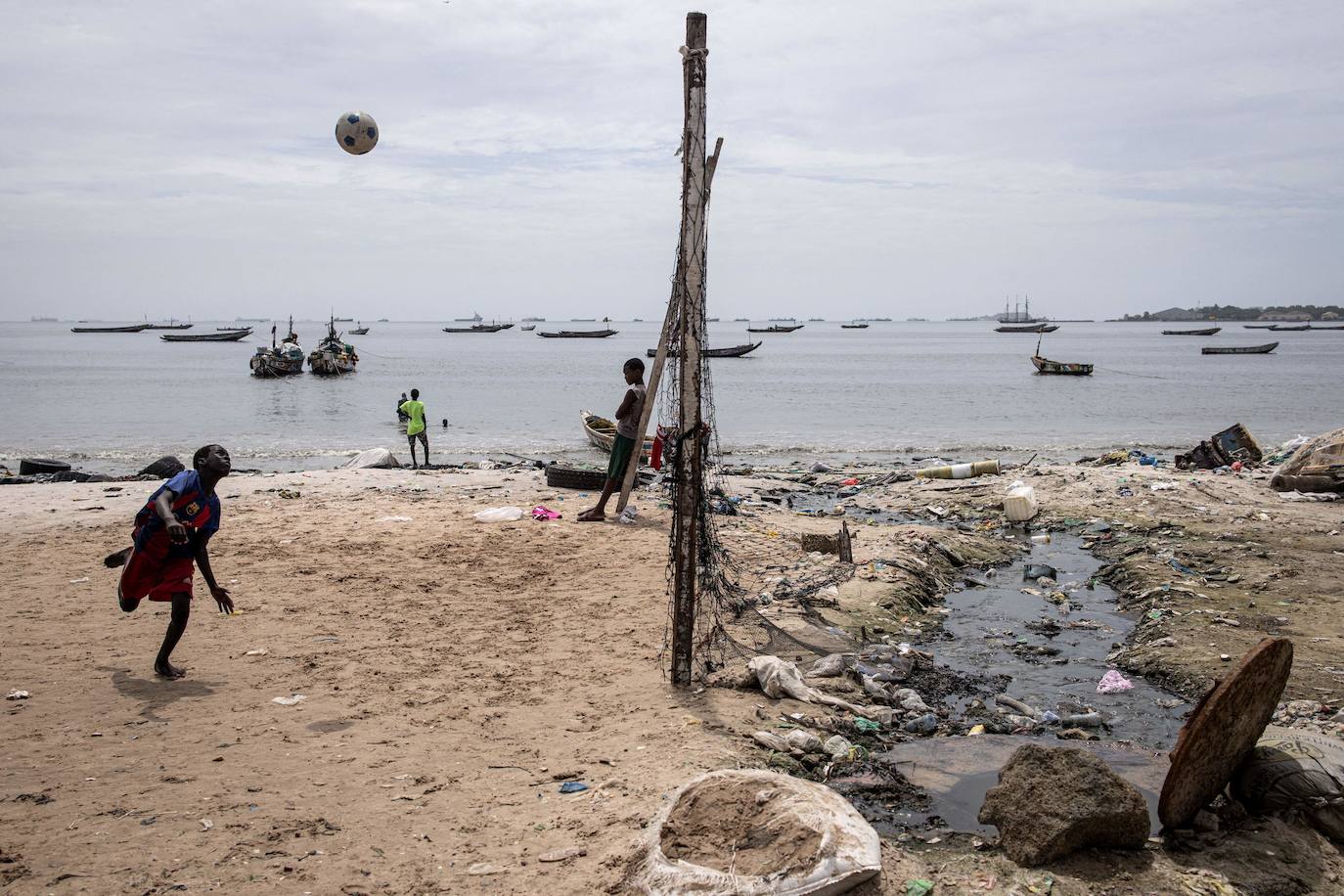 Hann Bay, la cara B de Dakar: de paraíso a vertedero