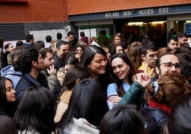 Aspirantes a las pruebas, poco antes del llamamiento.