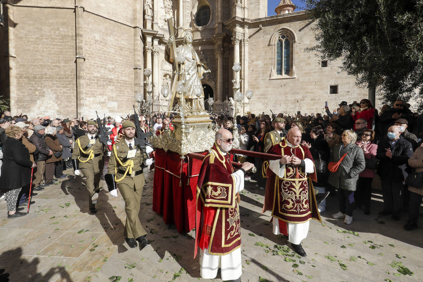 Programa de actos de hoy día de San Vicente en Valencia: misa, procesión y mascletà