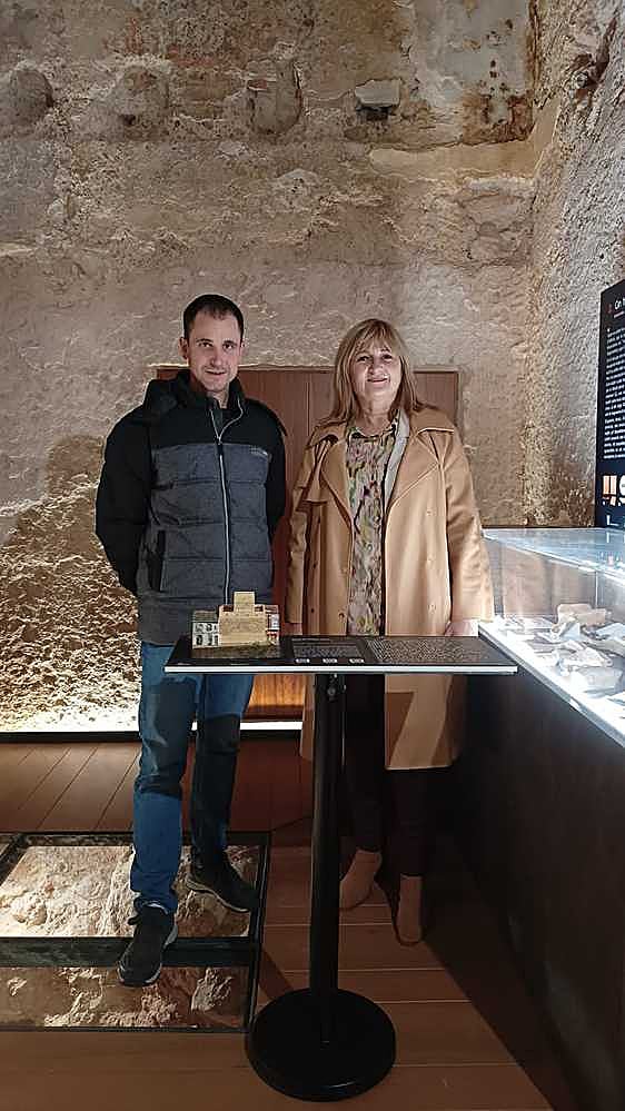 El alcalde de Alfarb junto a la presidenta de la Mancomunitat.