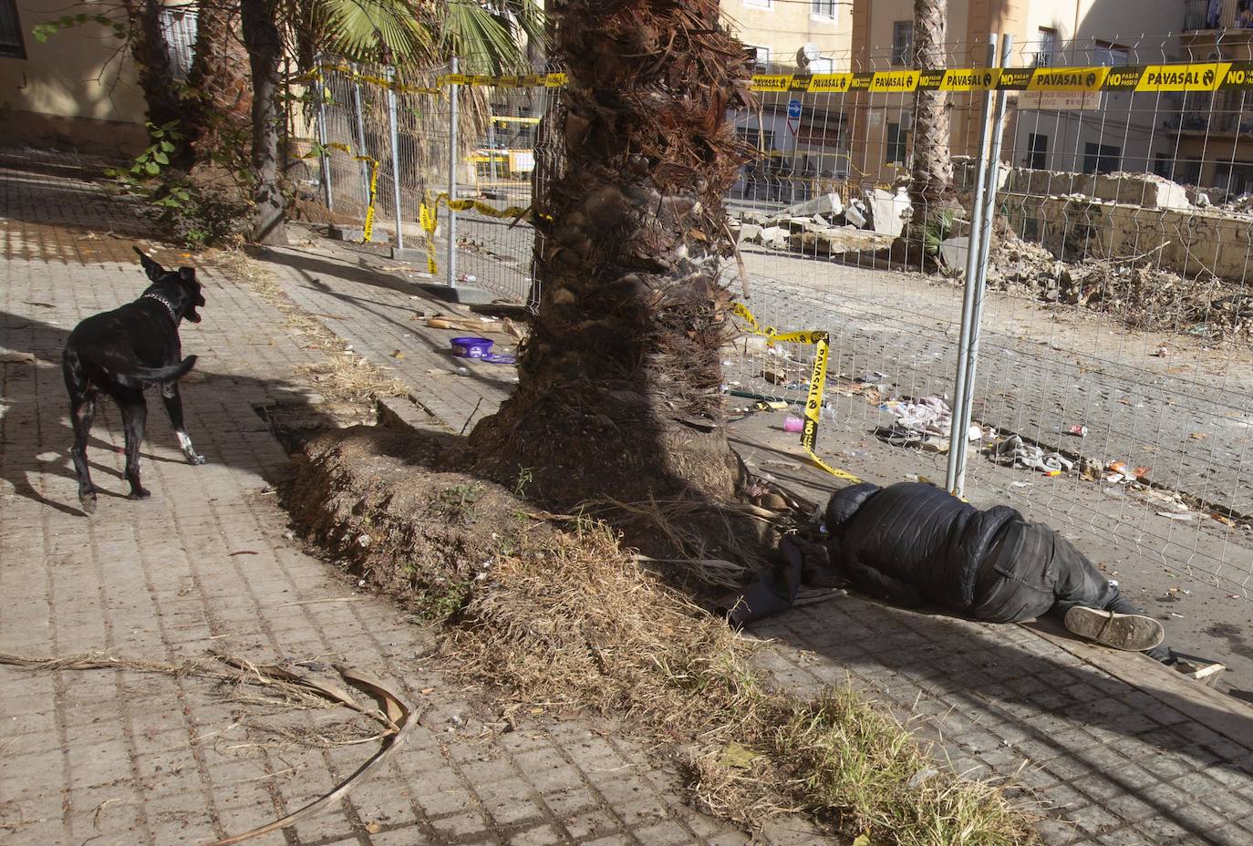 La cara y la cruz del barrio de la Malvarrosa en Valencia