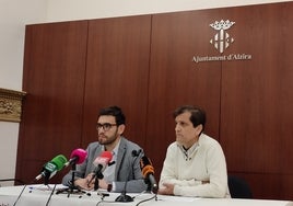 El alcalde de Alzira y el concejal de Hacienda, en la presentación de los presupuestos.