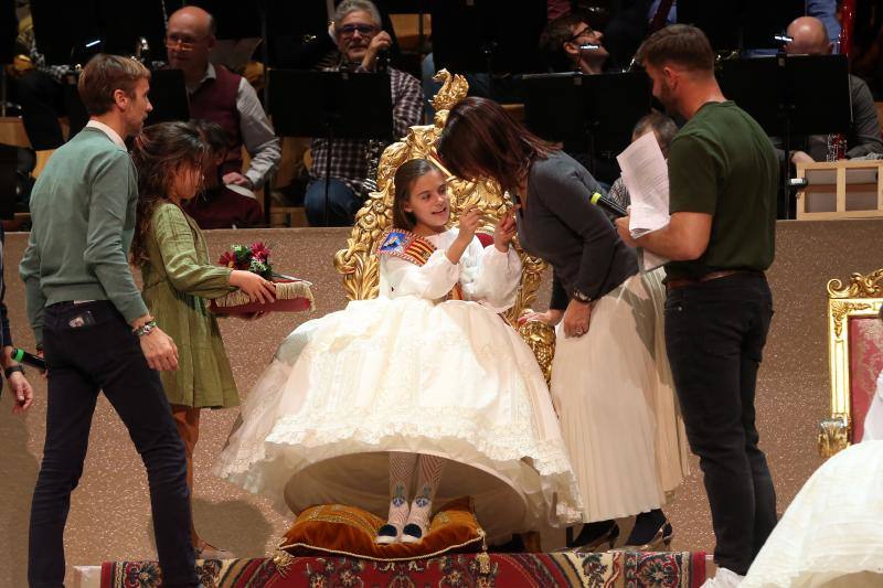 Ensayo de la exaltación de las falleras mayores de Valencia