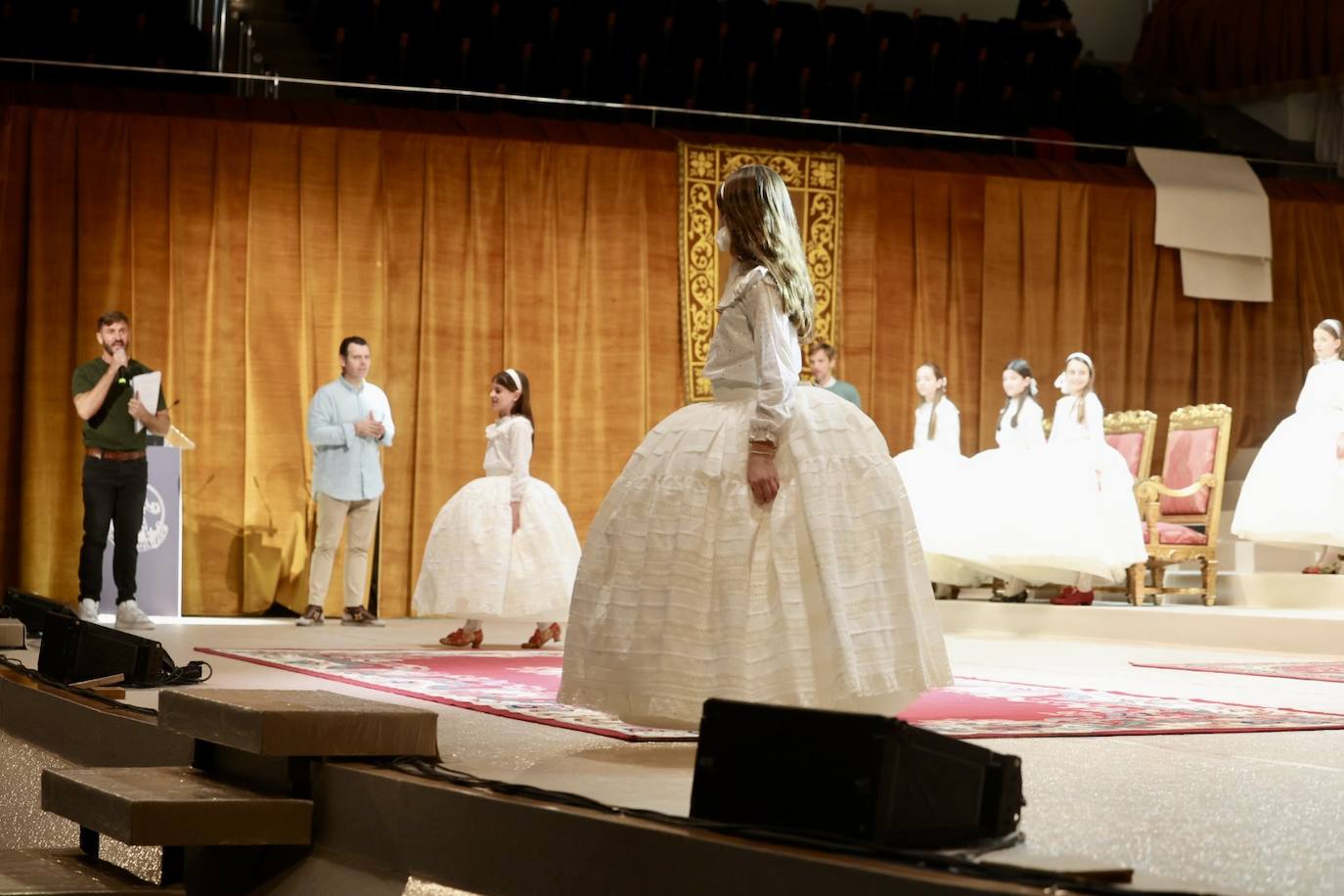 Ensayo de la exaltación de las falleras mayores de Valencia