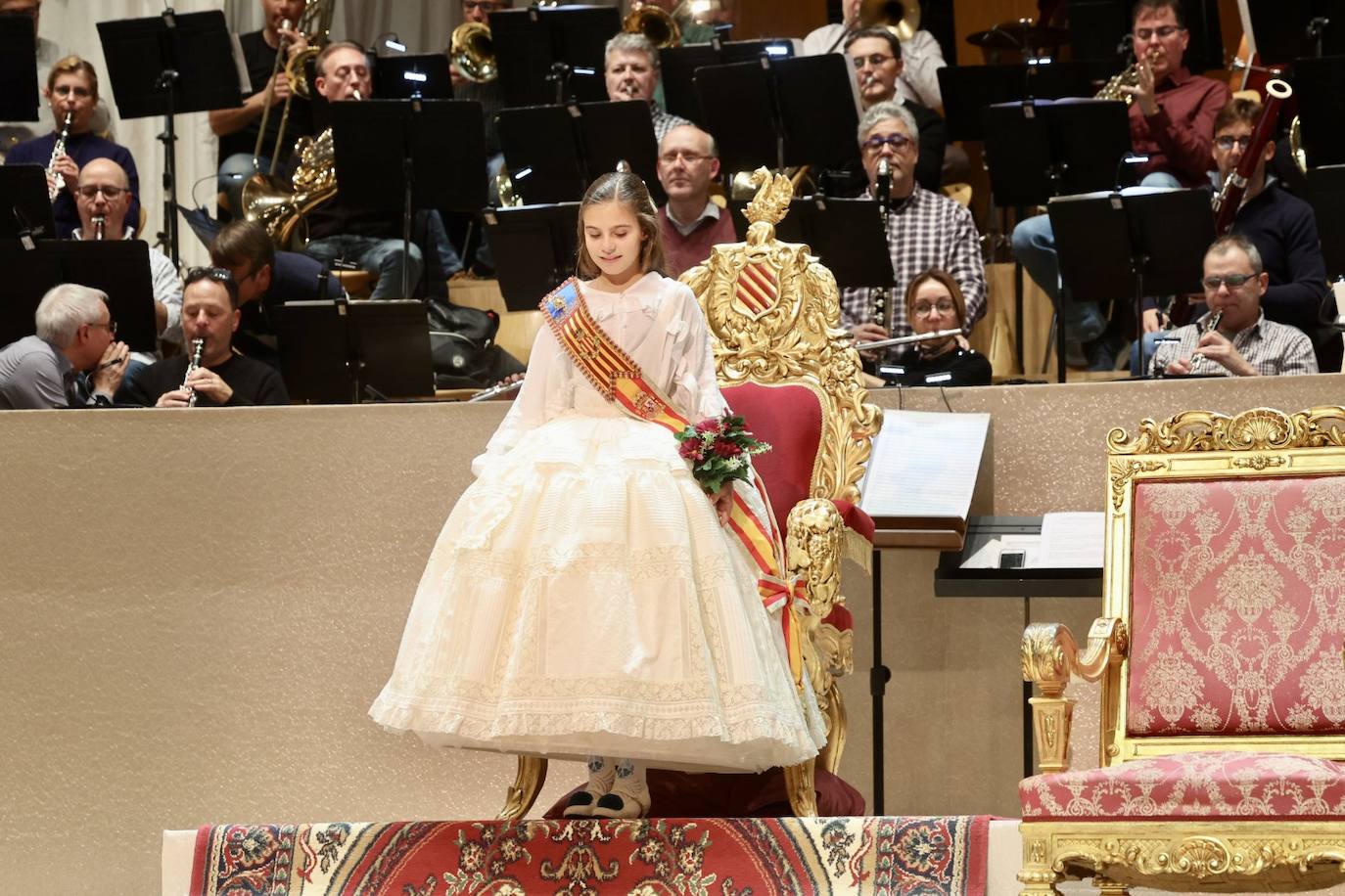 Ensayo de la exaltación de las falleras mayores de Valencia