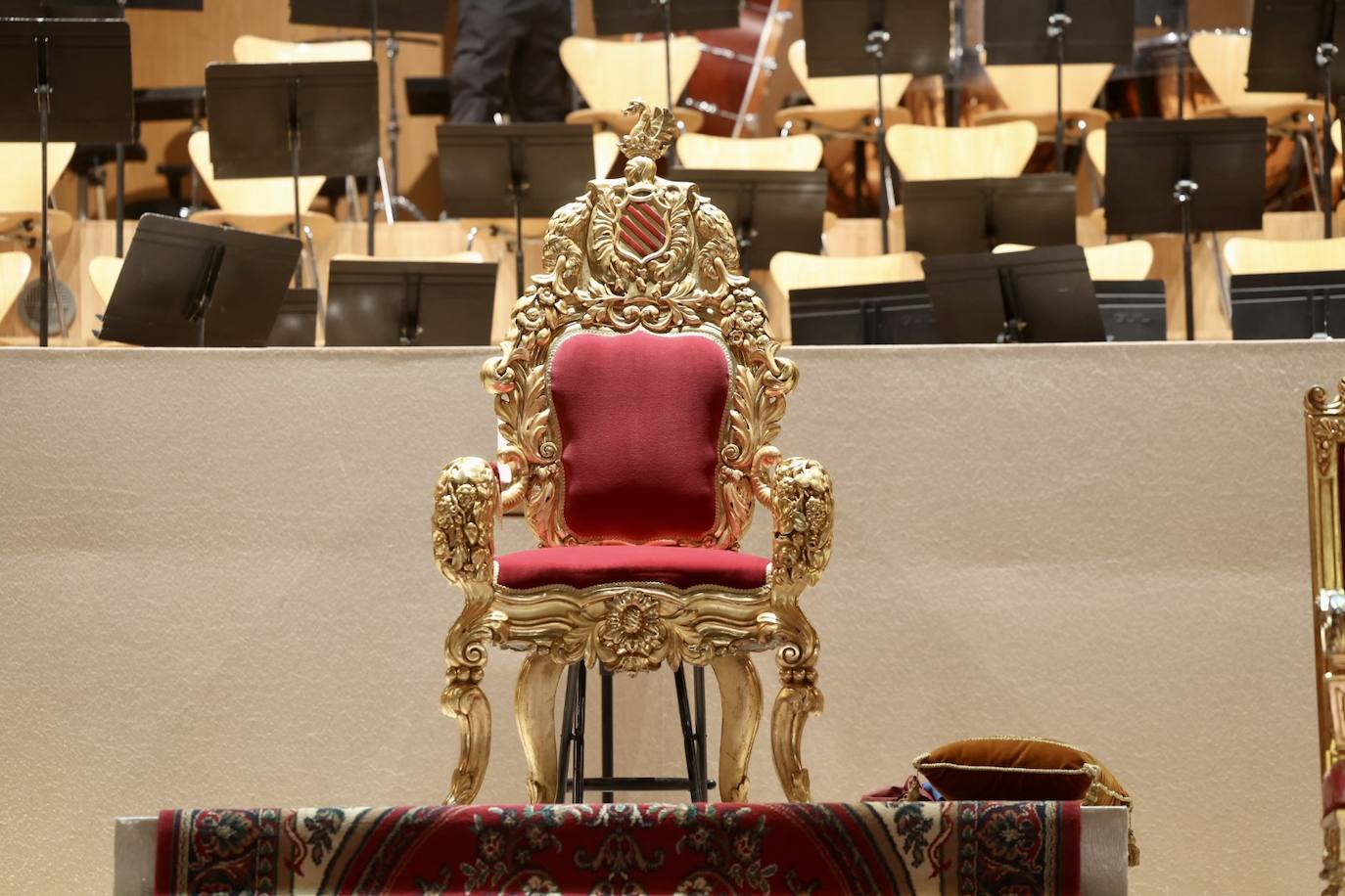 Ensayo de la exaltación de las falleras mayores de Valencia