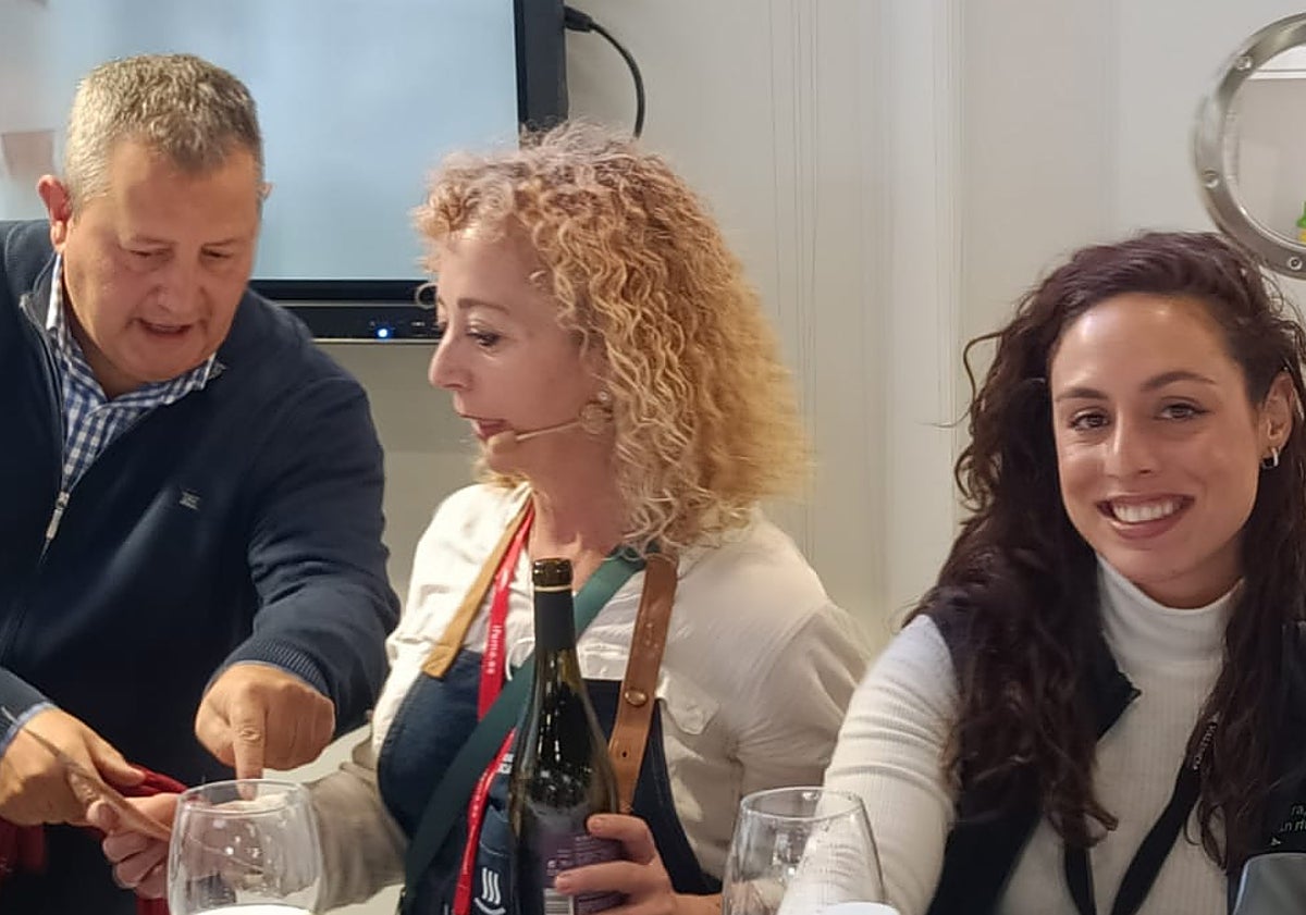 Imagen principal - Alzira está presente en Fitur 2024 con la campaña &#039;Alzira en verd&#039;