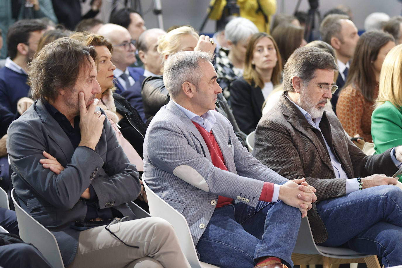 Fotos: la sociedad y los empresarios valencianos se vuelcan con la iniciativa &#039;Somos más&#039; de LAS PROVINCIAS