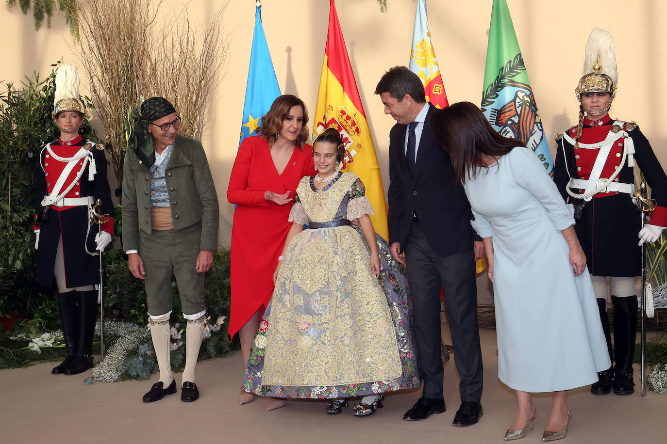 La exaltación de Marina García, fallera mayor infantil de Valencia 2024, en imágenes