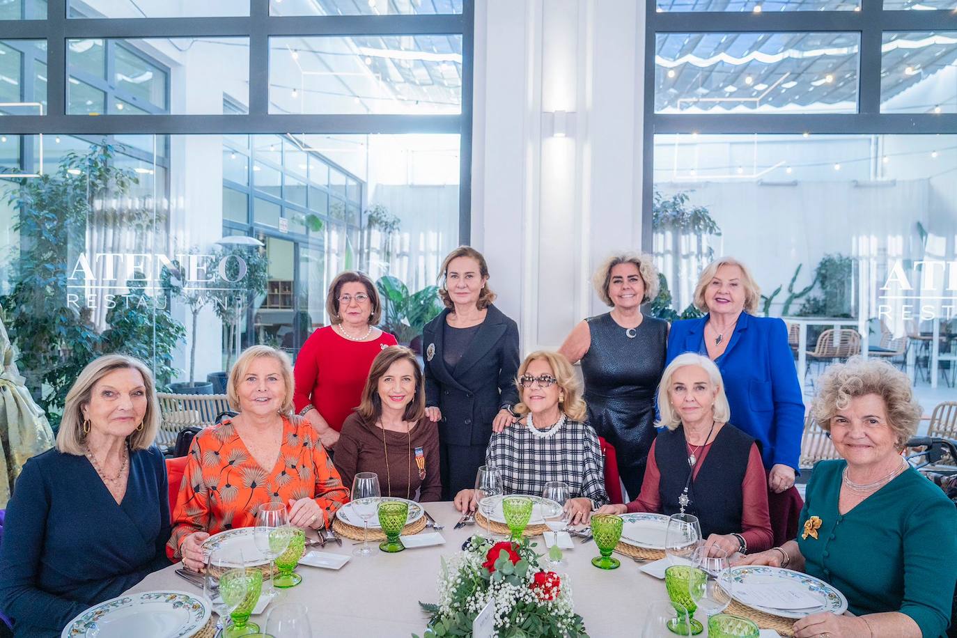 Mª Teresa Monsonís, Isabel Clara Alonso, Marta Alonso, Victoria Liceras, Felisa Alcántara, M. Moroder, Hortensia Herrero, Emilia Segura, Marta de Diego y Amparo Andreu.