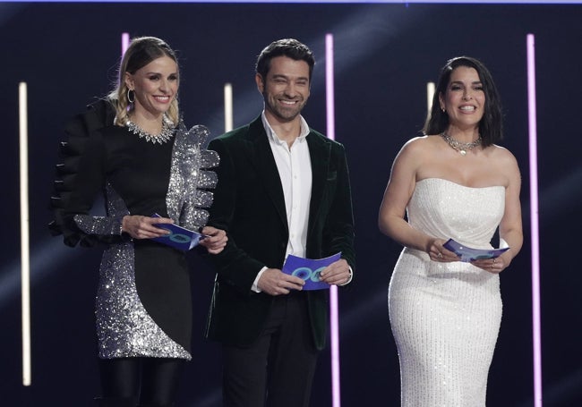 Ana Prada, Marc Calderó y Ruth Lorenzo, presentadores del Benidorm Fest.