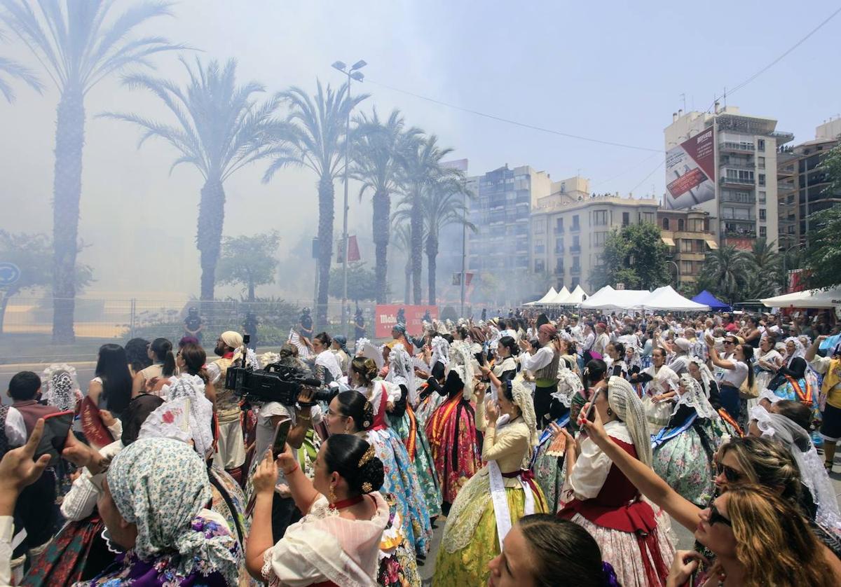 Una mascletà en Alicante.