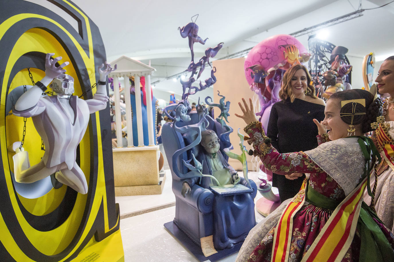 Todas las imágenes de la inauguración de la Exposición del Ninot 2024