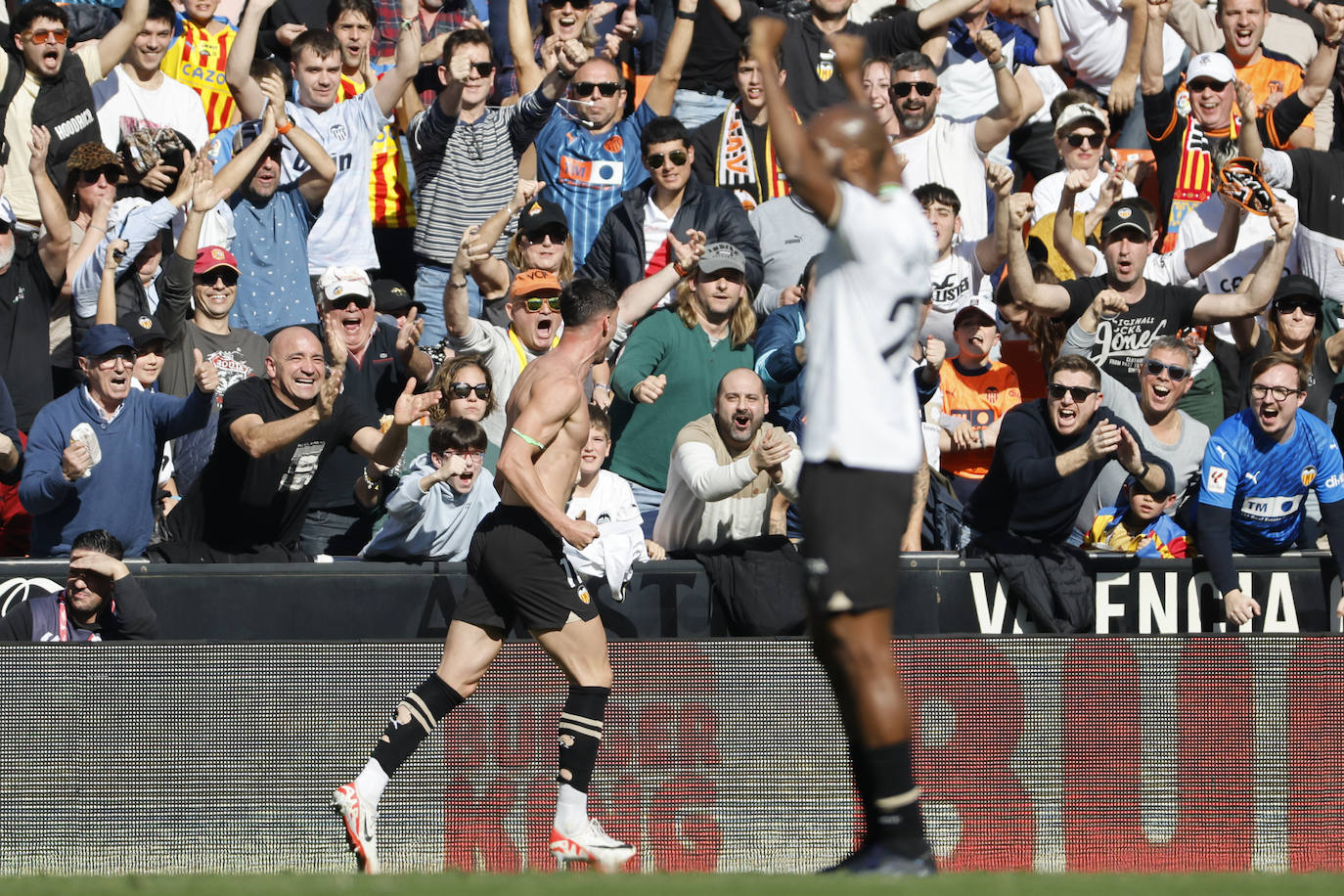 Las mejores imágenes del partido Valencia CF - Almería