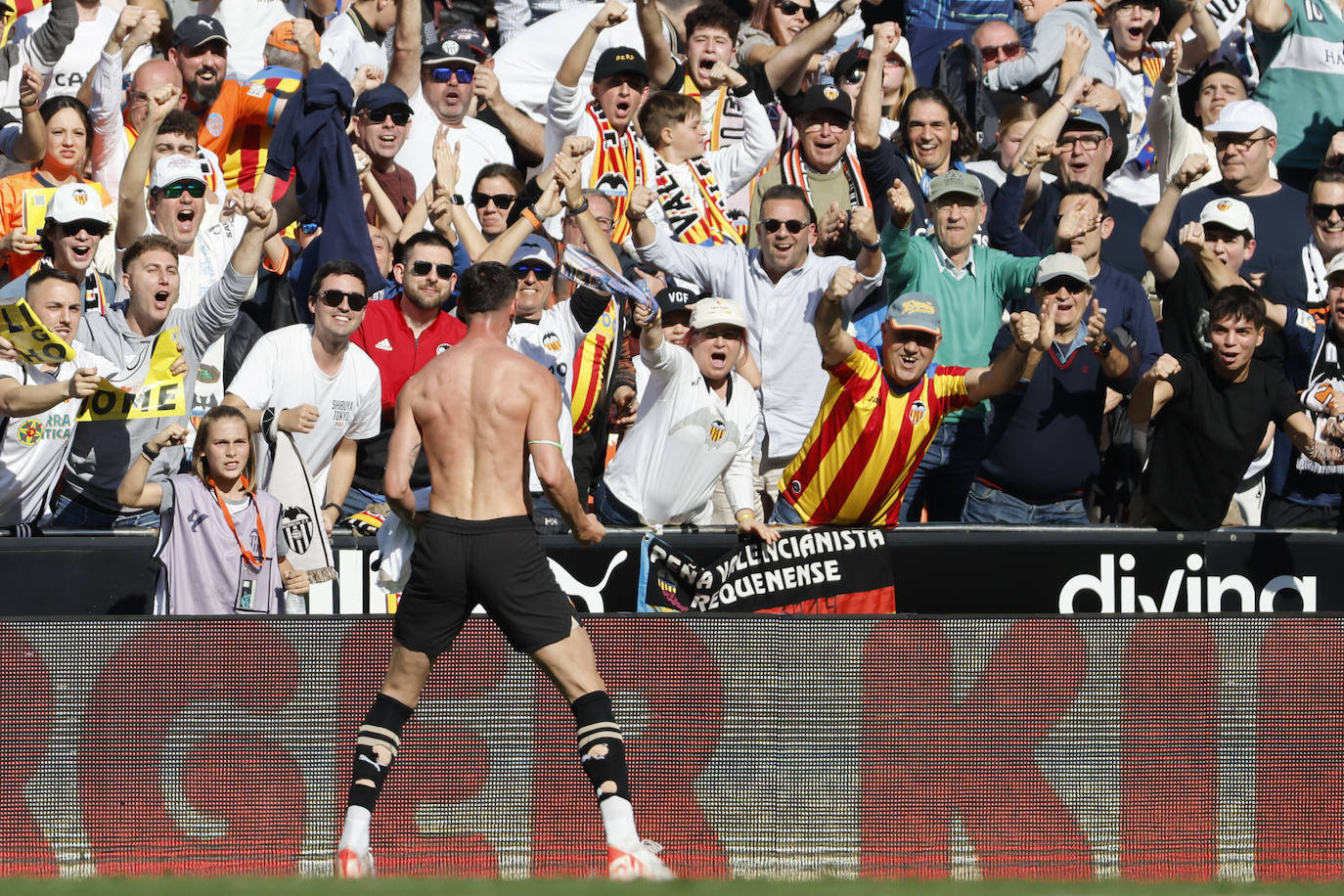 Las mejores imágenes del partido Valencia CF - Almería